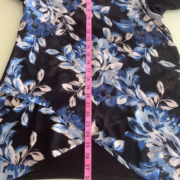 Chicos Women Top Size Mefium Floral Blue/Black Women's Top Long Sleeve Crew Neck - Picture 8 of 8